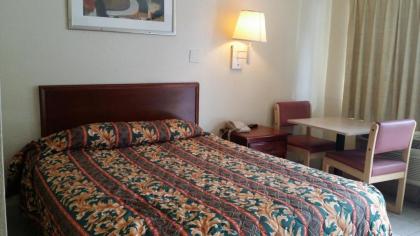 Carpet Inn - image 11