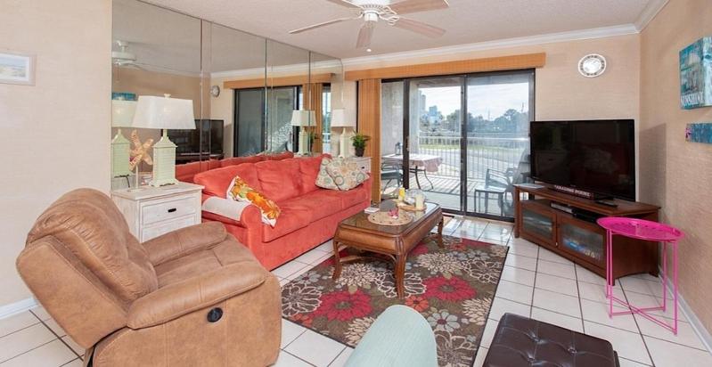 Seaside 1212 Condo - main image