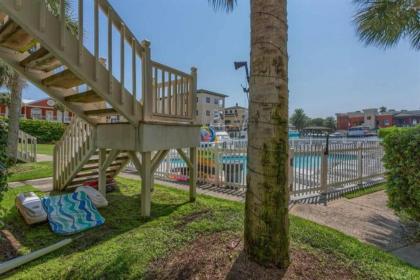 Charter Landing 1 A9 by meyer Vacation Rentals Orange Beach Alabama