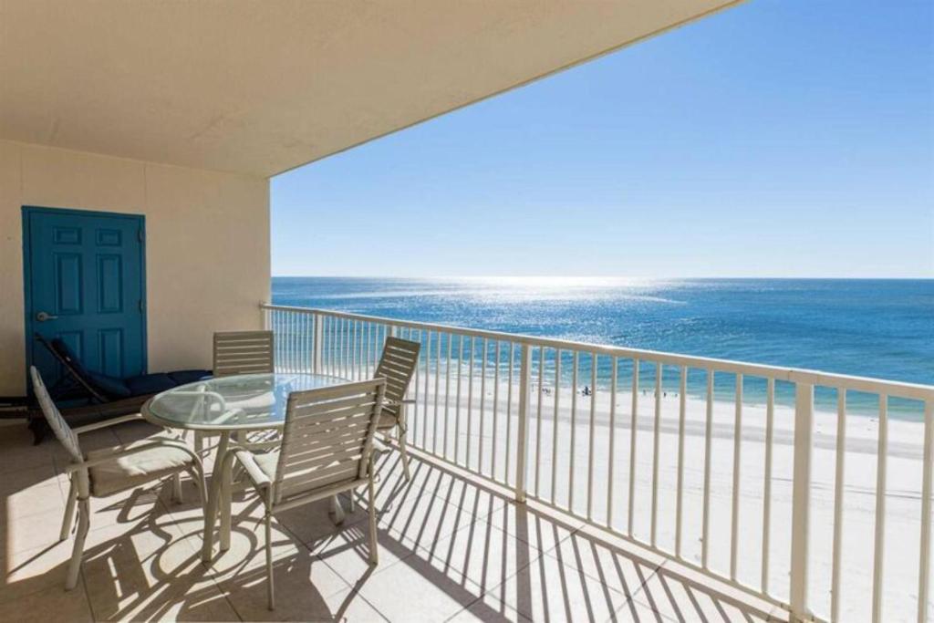 Admirals Quarters by Meyer Vacation Rentals - main image