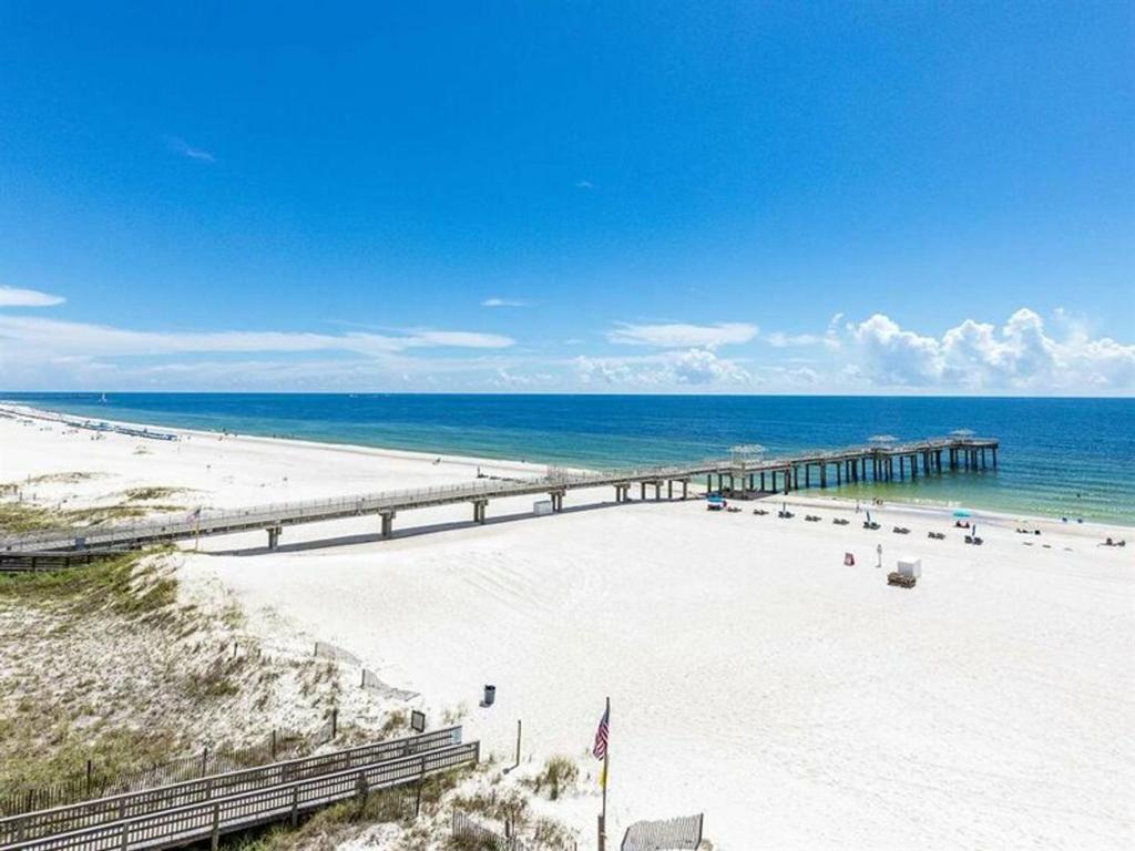Emerald Skye by Meyer Vacation Rentals - image 3