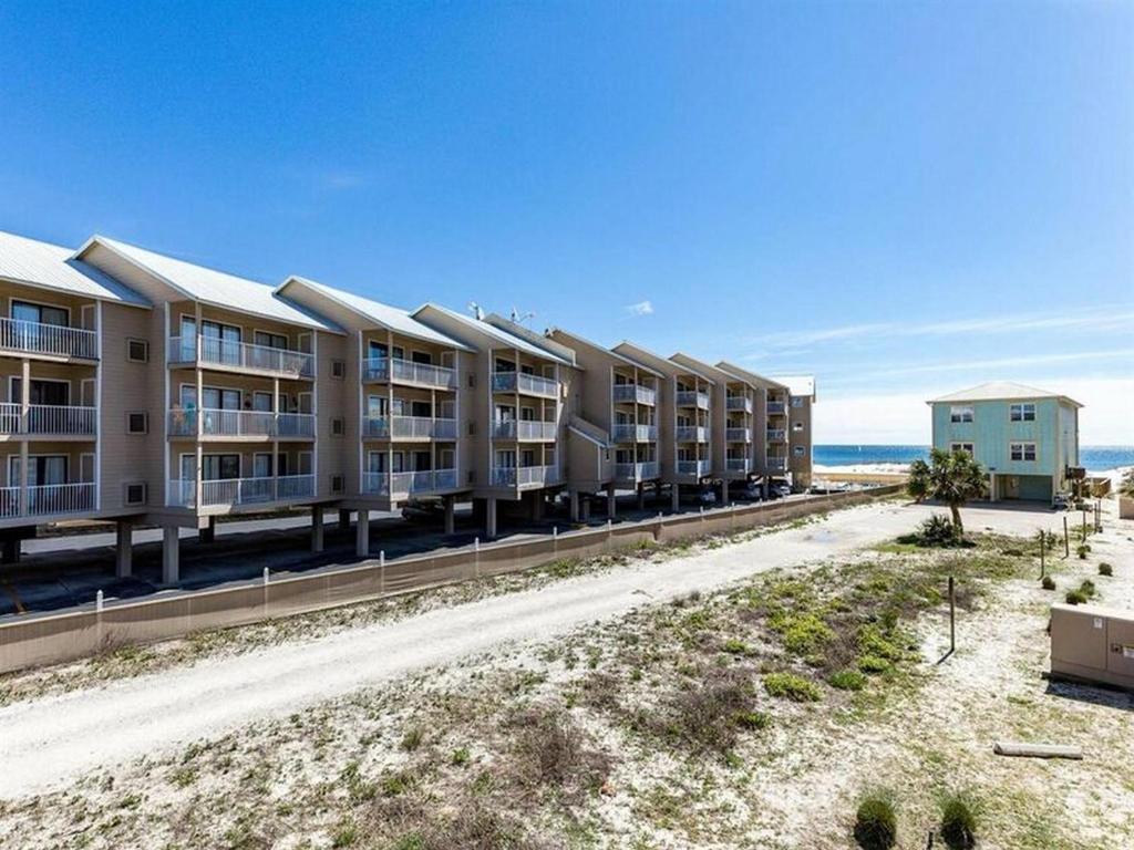Sugar Beach by Meyer Vacation Rentals - image 5
