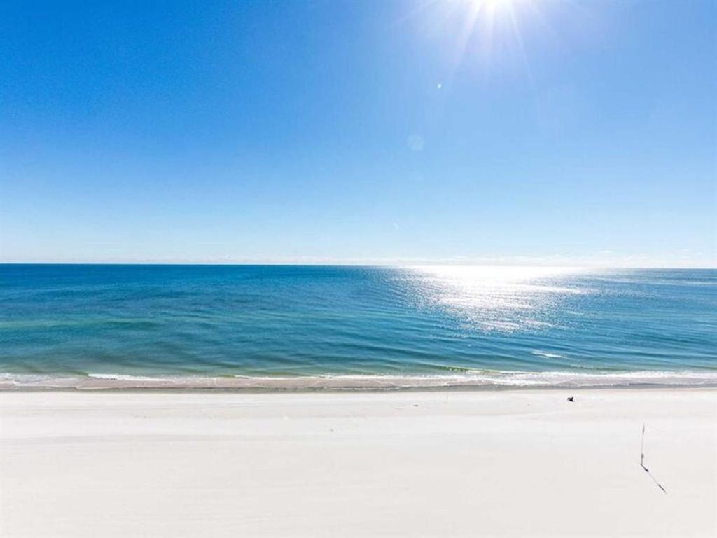 Tradewinds by Meyer Vacation Rentals - image 2