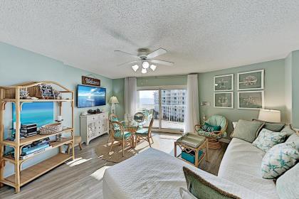 Beach View tradewinds Retreat Beachside Pool condo Alabama
