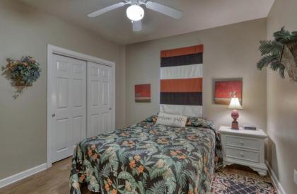 Admirals Quarters 1205 - image 8