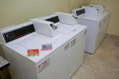 Hampton Inn Orange - image 7