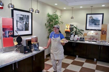Hampton Inn Orange - image 9