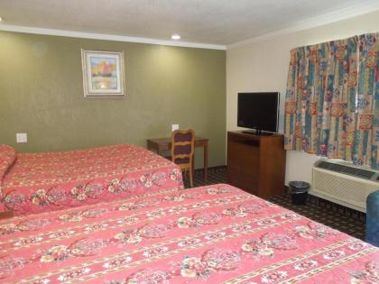 Castaway Motel - image 8