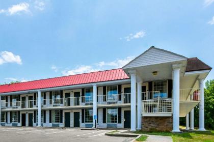 Rodeway Inn & Suites Orangeburg - image 1