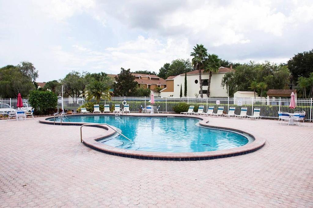 Clubview Holiday Condo - main image