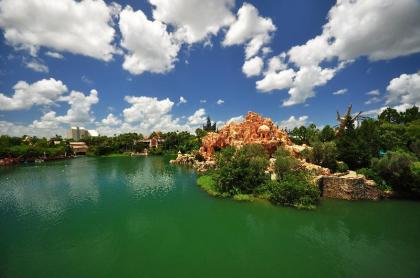 Clarion Inn & Suites Across From Universal Orlando Resort Orlando Florida