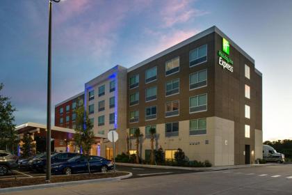 Holiday Inn Express Orlando - South Park an IHG Hotel - image 8