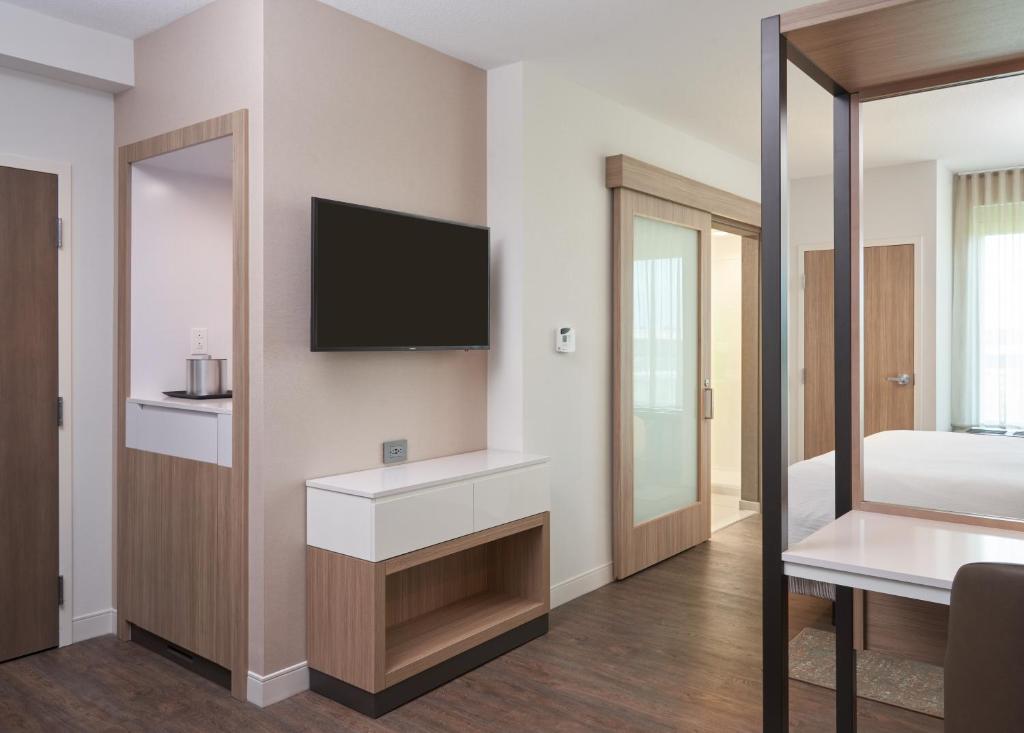 SpringHill Suites by Marriott Orlando Lake Nona - image 3