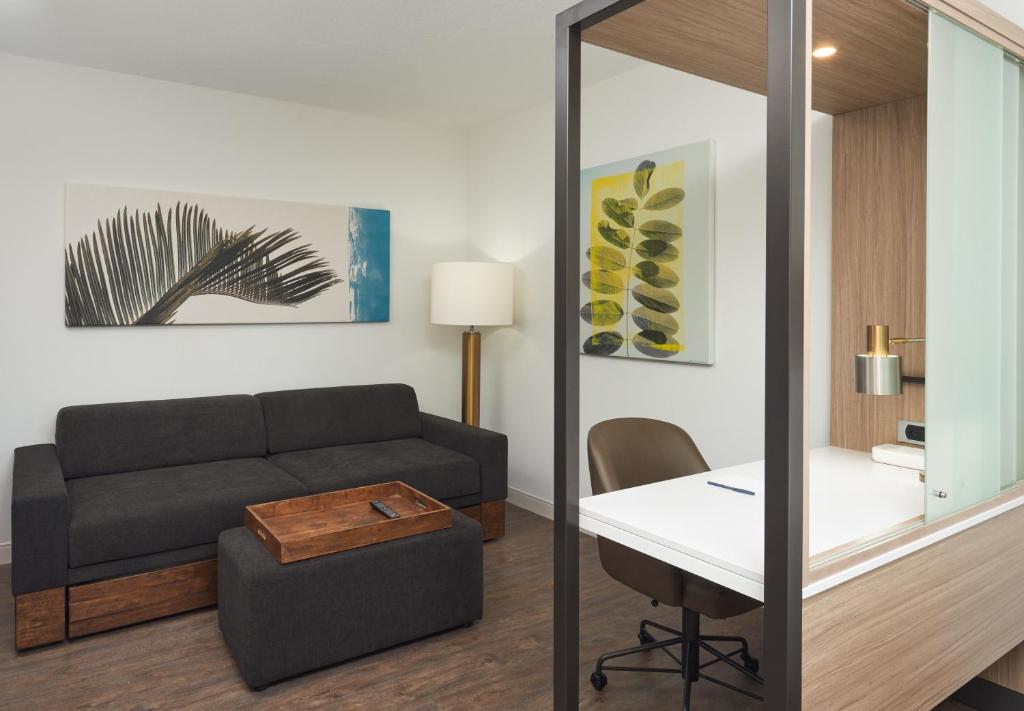 SpringHill Suites by Marriott Orlando Lake Nona - image 5