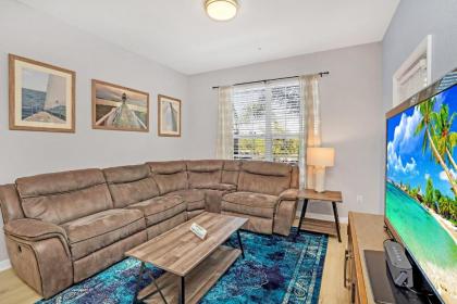 Luxurious 3BD Home Close to Convention Center and themed Parks #3VC209 Florida