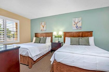 Near Disney - 1 BR with Two Queen Beds - Pool and Hot Tub! - image 12