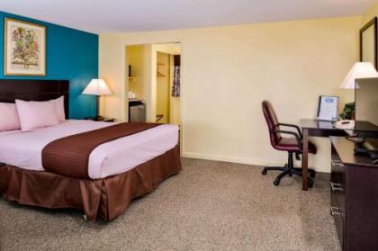 Rodeway Inn Orleans - Cape Cod - image 2