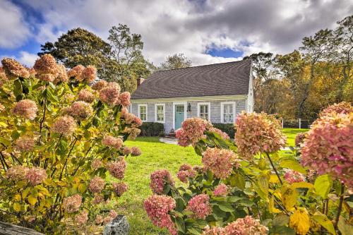 Charming Cottage with Deck - Walk to Skaket Beach! - main image