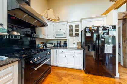 Paradise On Cape Cod - image 6
