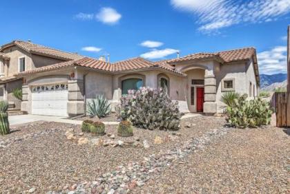 Mediterranean-Style Home Walk to Catalina St Park