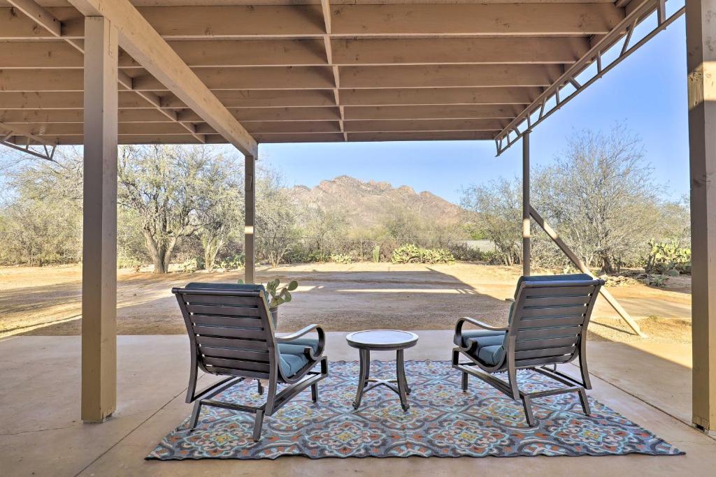 Oro Valley Couples Retreat with Rooftop Views! - main image