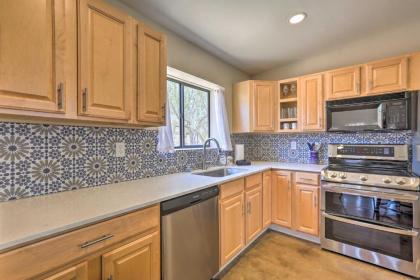 Oro Valley Couples Retreat with Rooftop Views! - image 13