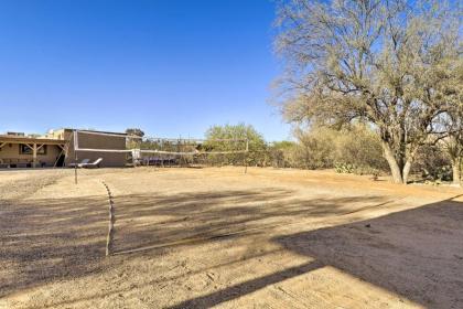 Oro Valley Couples Retreat with Rooftop Views! - image 3