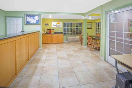 Days Inn by Wyndham Oroville - image 7