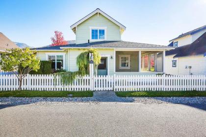 Highland Green Oroville Washington