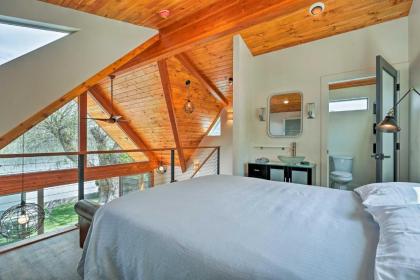 Beach Escape Zen inspired Lake Osoyoos Chalet Oroville