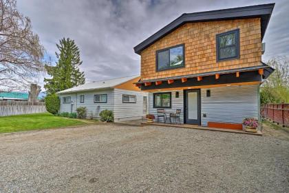 Beach Escape Zen-inspired Lake Osoyoos Chalet! - image 7