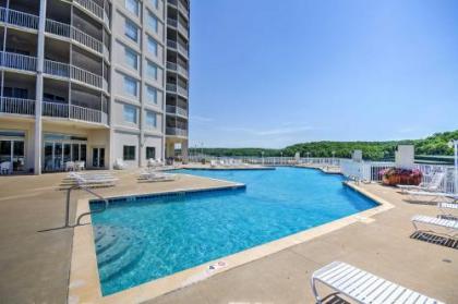 Lakefront Osage Beach Condo with Porch and Pool Access