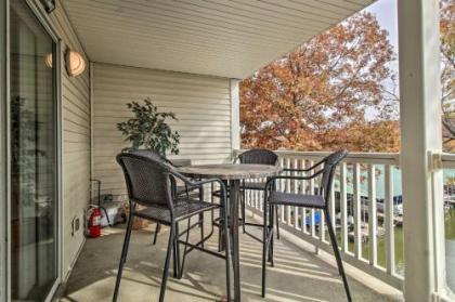 Cozy Condo with Dock and Pool on Lake of the Ozarks!