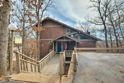 Spacious Lake of the Ozarks Home with Balcony! - image 3