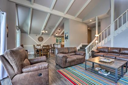 Contemporary Tan-Tar-A Escape with Dock and View! - image 5
