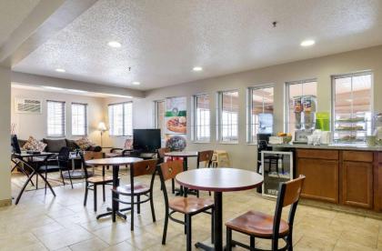Quality Inn Osceola - image 9