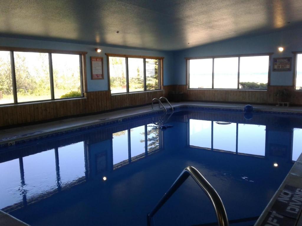 Oscoda Lakeside Hotel - image 3