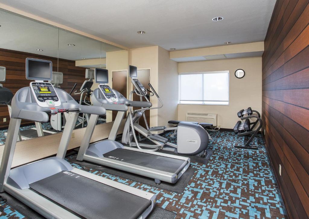 Fairfield Inn & Suites Oshkosh - image 7