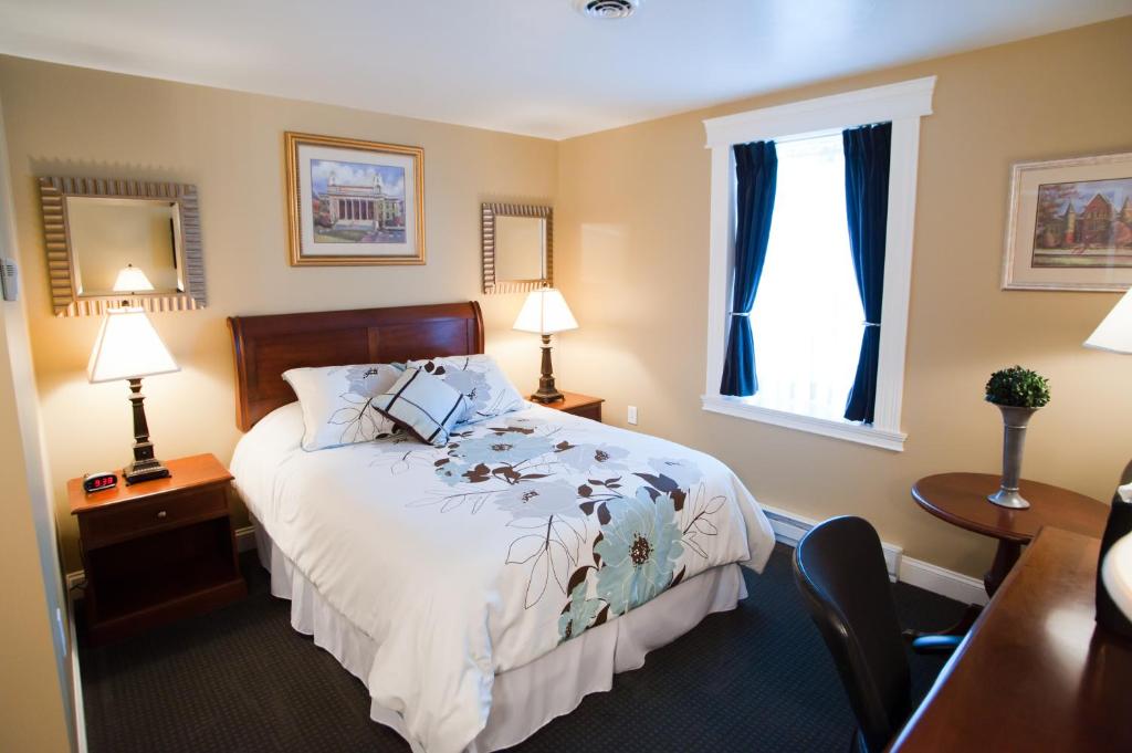 Beacon Hotel Oswego - image 6