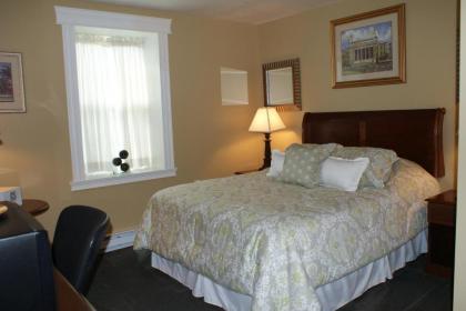 Beacon Hotel Oswego - image 7