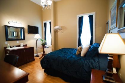 Beacon Hotel Oswego - image 8