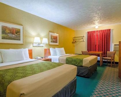Econo Lodge Interstate 35 Exit 183
