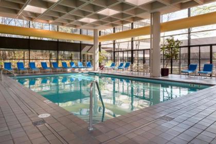 DoubleTree by Hilton Kansas City - Overland Park