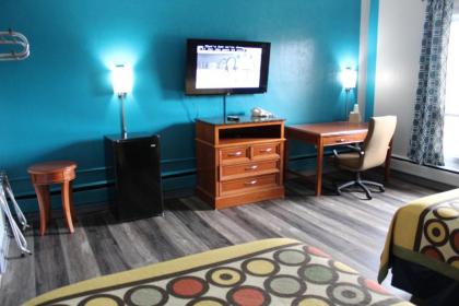 Executive Inn - image 13