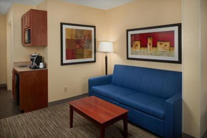 Holiday Inn Express Hotel & Suites Anniston/Oxford an IHG Hotel - image 5