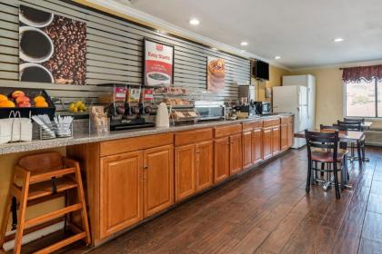 Econo Lodge Oxford - image 12