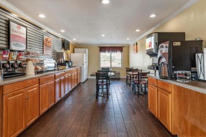 Econo Lodge Oxford - image 9