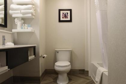 Hampton Inn by Hilton Oxford ME - image 15