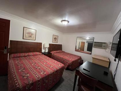 Flamingo Motel Oxnard - image 15