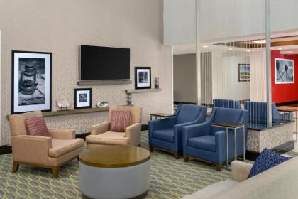 Hampton Inn & Suites National Harbor/Alexandria Area - image 16